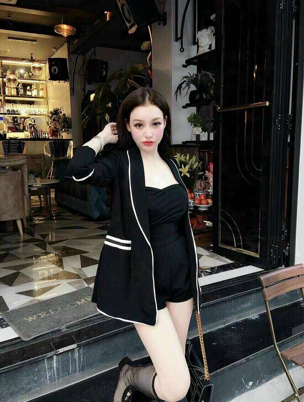 SÉT VEST 3 MÓN VIỀN NÉ  ÁO DÂY CÓ MÚT & QUẦN CÓ KHOÁ KÉO  2 MÀU Y HÌNH