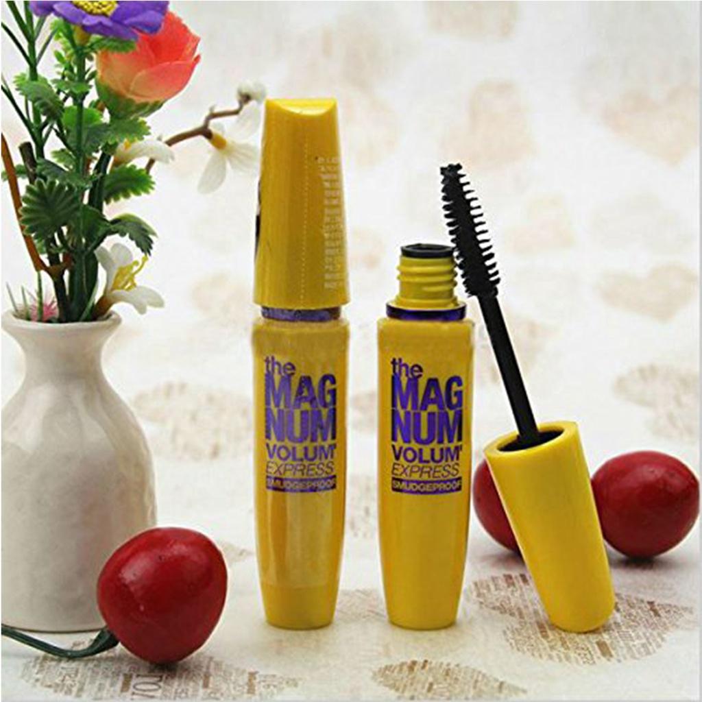 Mascara Maybelline làm dày mi gấp 10 lần Magnum