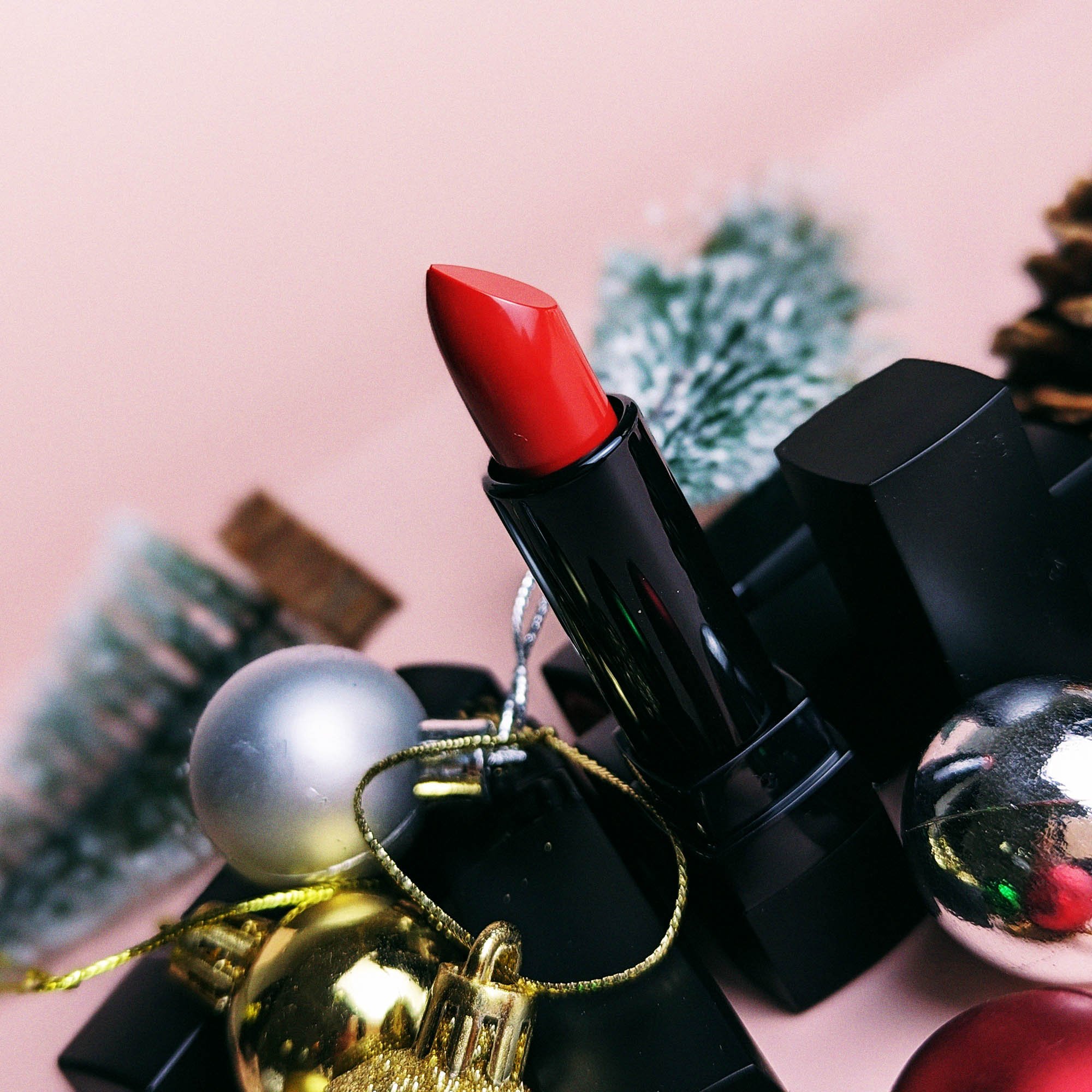 Son Thỏi Lebelage Kiss & Tension Lipstick 3.5g - Sắc Màu Tinh Khôi