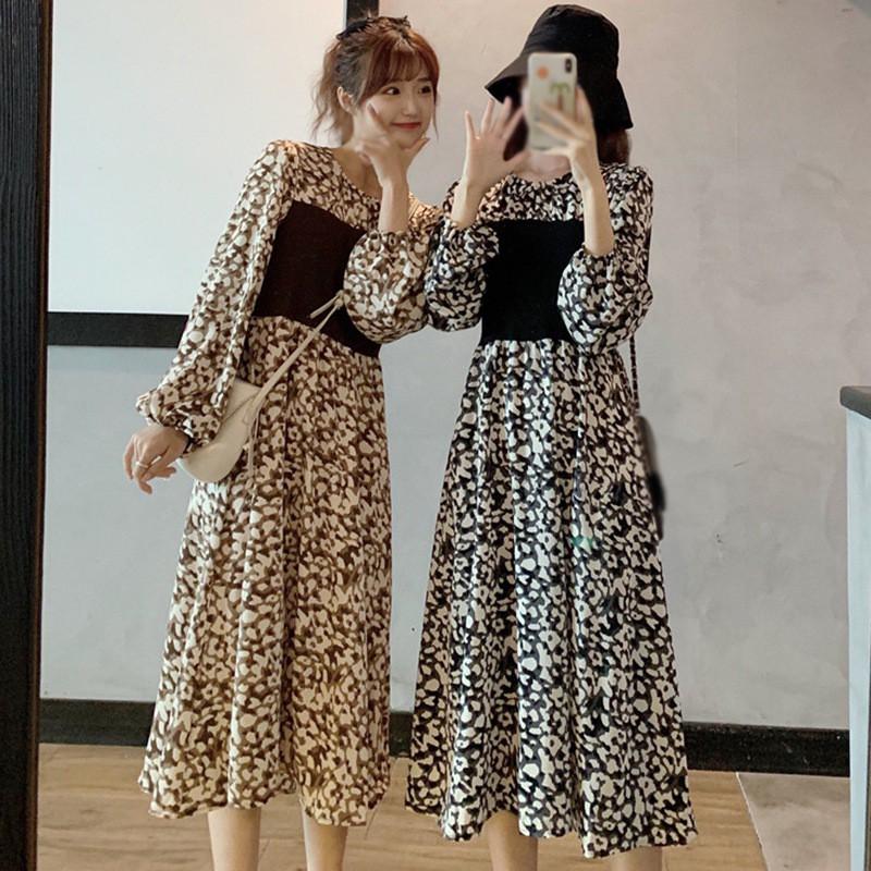 Đầm Tay Dài Hoạ Tiết Hoa Thiết Kế Cổ Tròn Thanh Lịch