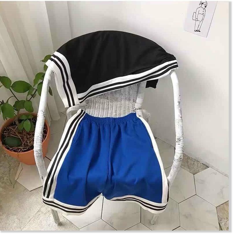 QUẦN SHORT NỮ KẺ SỌC CÁ TÍNH