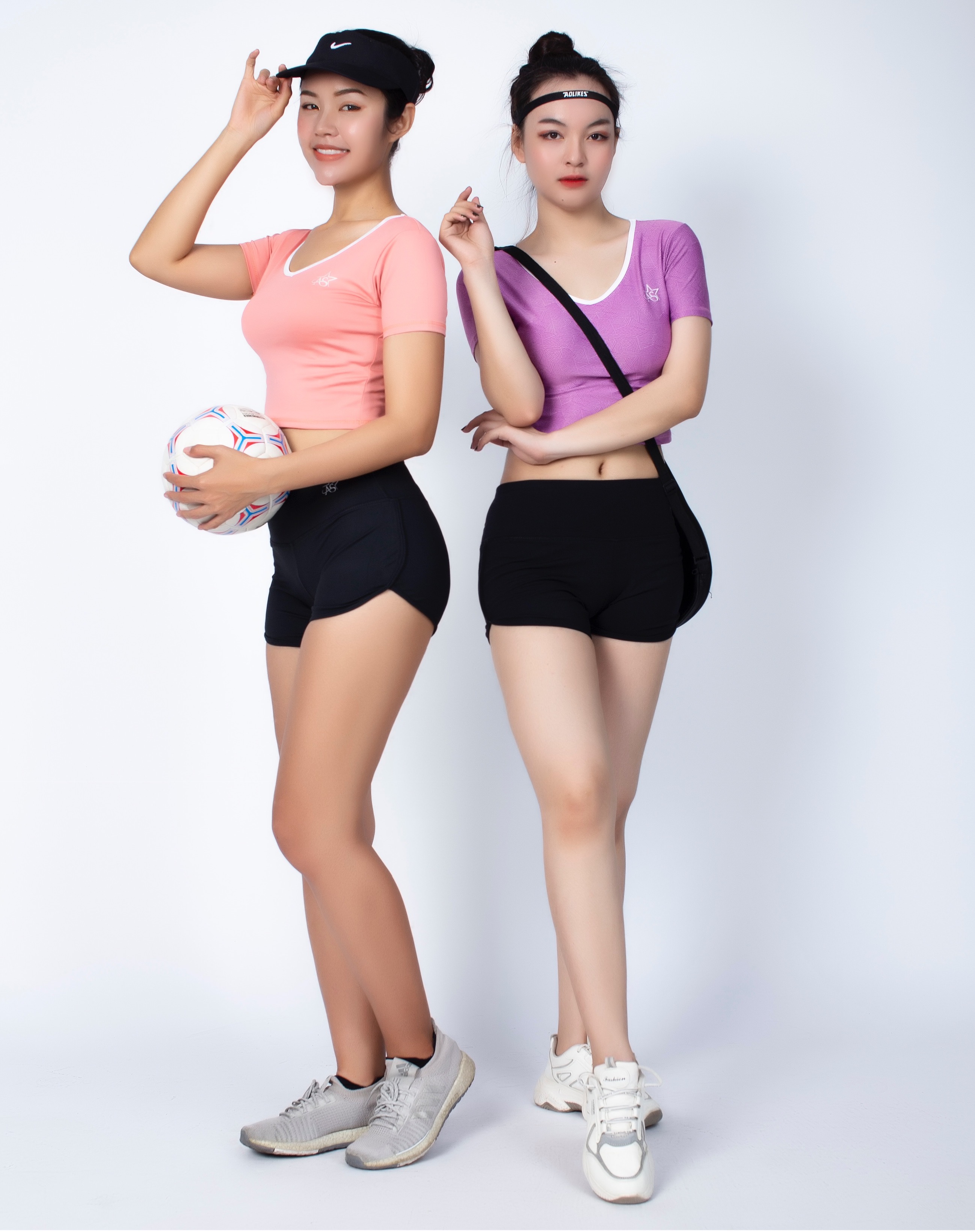 COMBO 2 Quần short thể thao nữ chữ V năng động