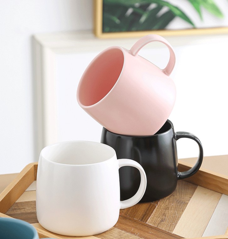 Ly cốc Sứ Có quai tráng men màu Basic 480ml