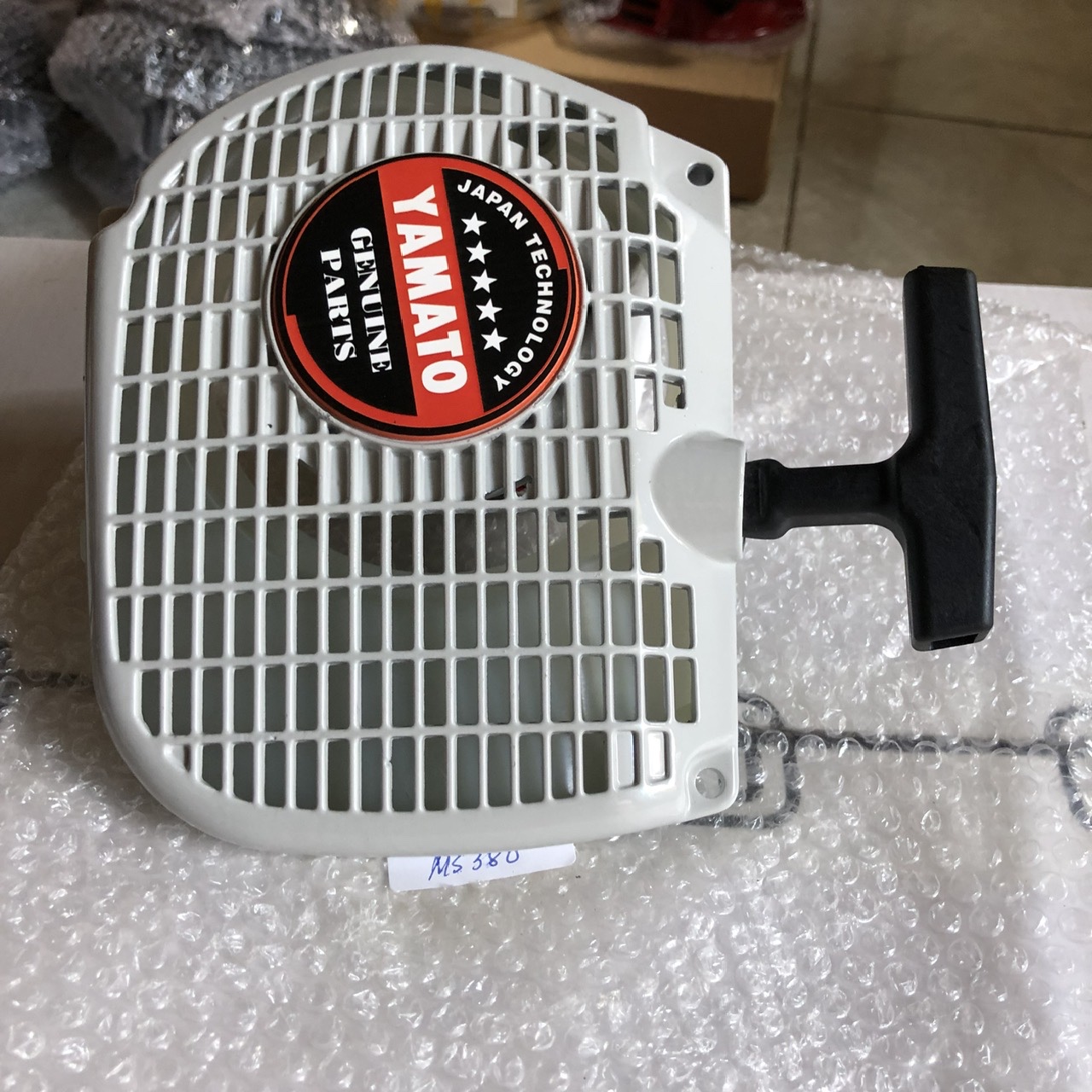 Ốp giật  dùng cho máy cưa xích  STILH 038 MS380 MS381