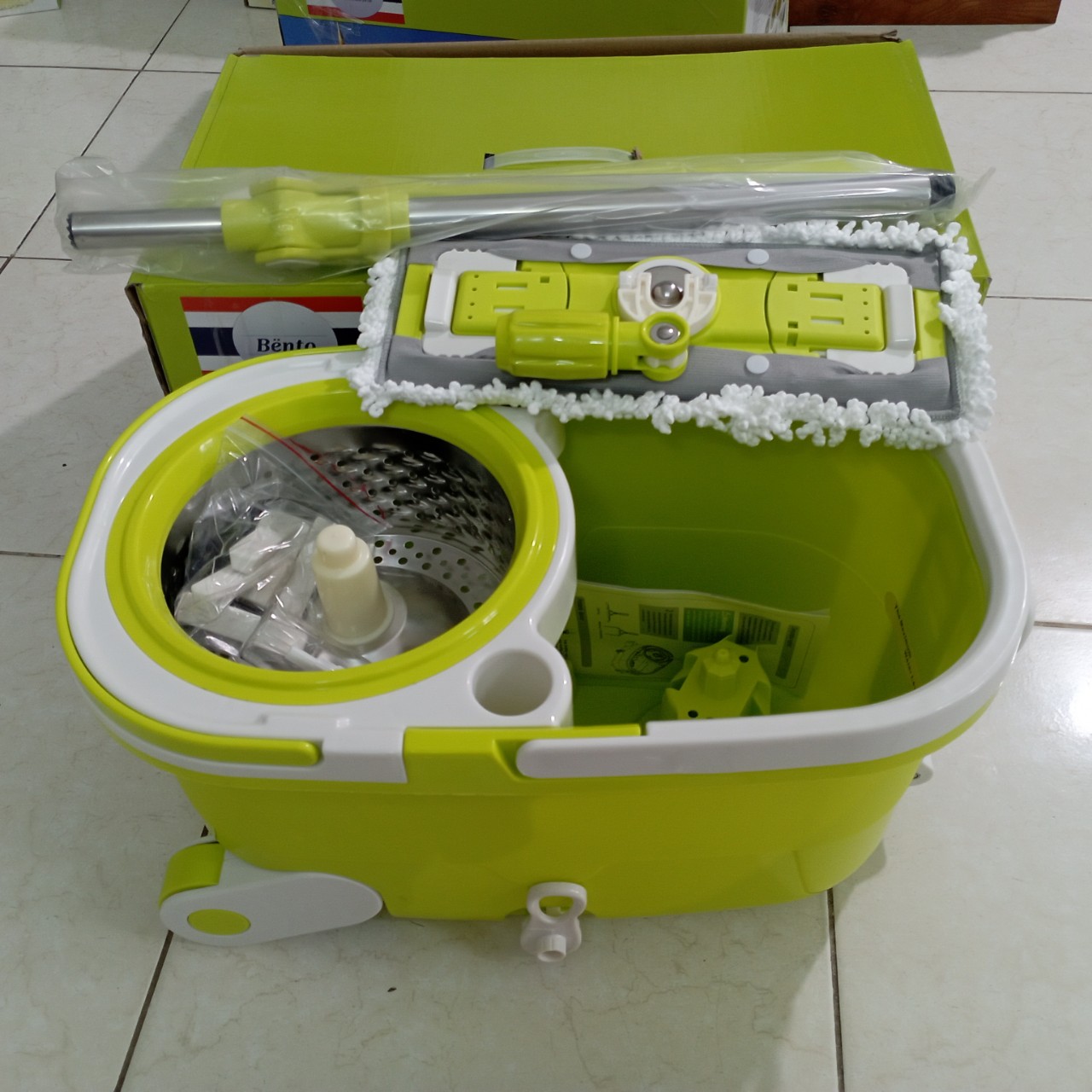 Bộ cây lau nhà 360 độ công nghệ Bento dung tích 12L, có bánh xe di chuyển- chất liệu thép không rỉ, nhựa nguyên sinh