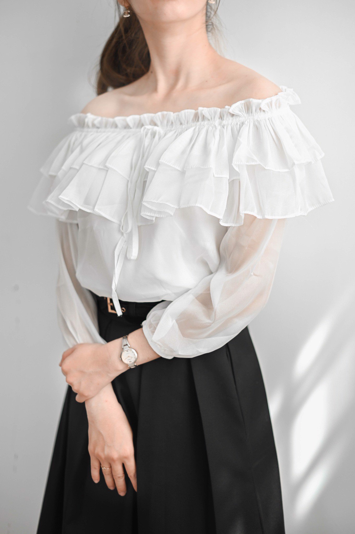 Áo vải nữ trễ vải tay dài