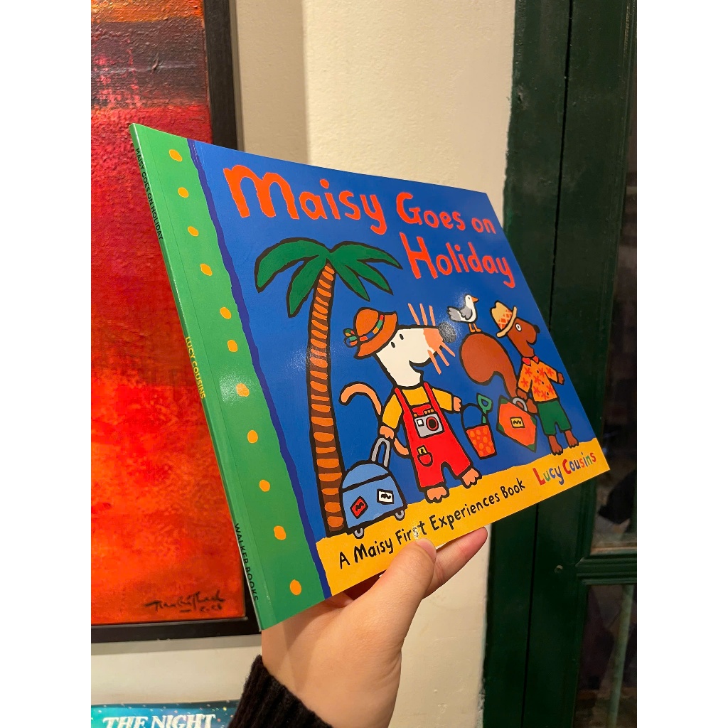 Sách - Maisy Goes on Holiday by Lucy Cousins - Picture Books / Childrens
