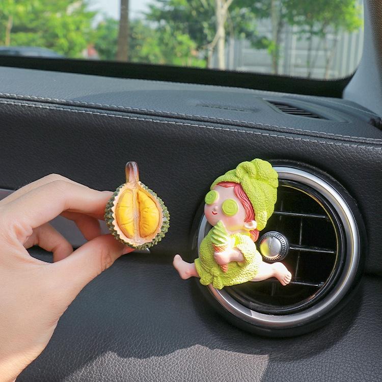 Kẹp khuếch tán nước hoa dùng để gắn điều hòa xe hơi tiện lợi