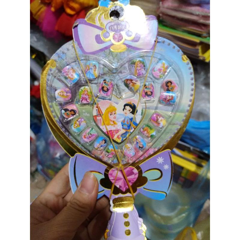 Dán mong tay giả dành cho các bé