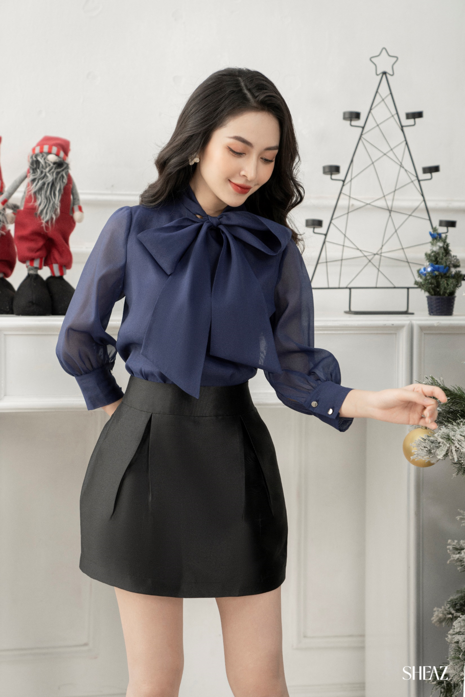 SHEAZ Áo Sơ Mi Tơ Xanh Nước Biển Cổ Nơ Tay Lỡ Phong Cách Hàn Quốc