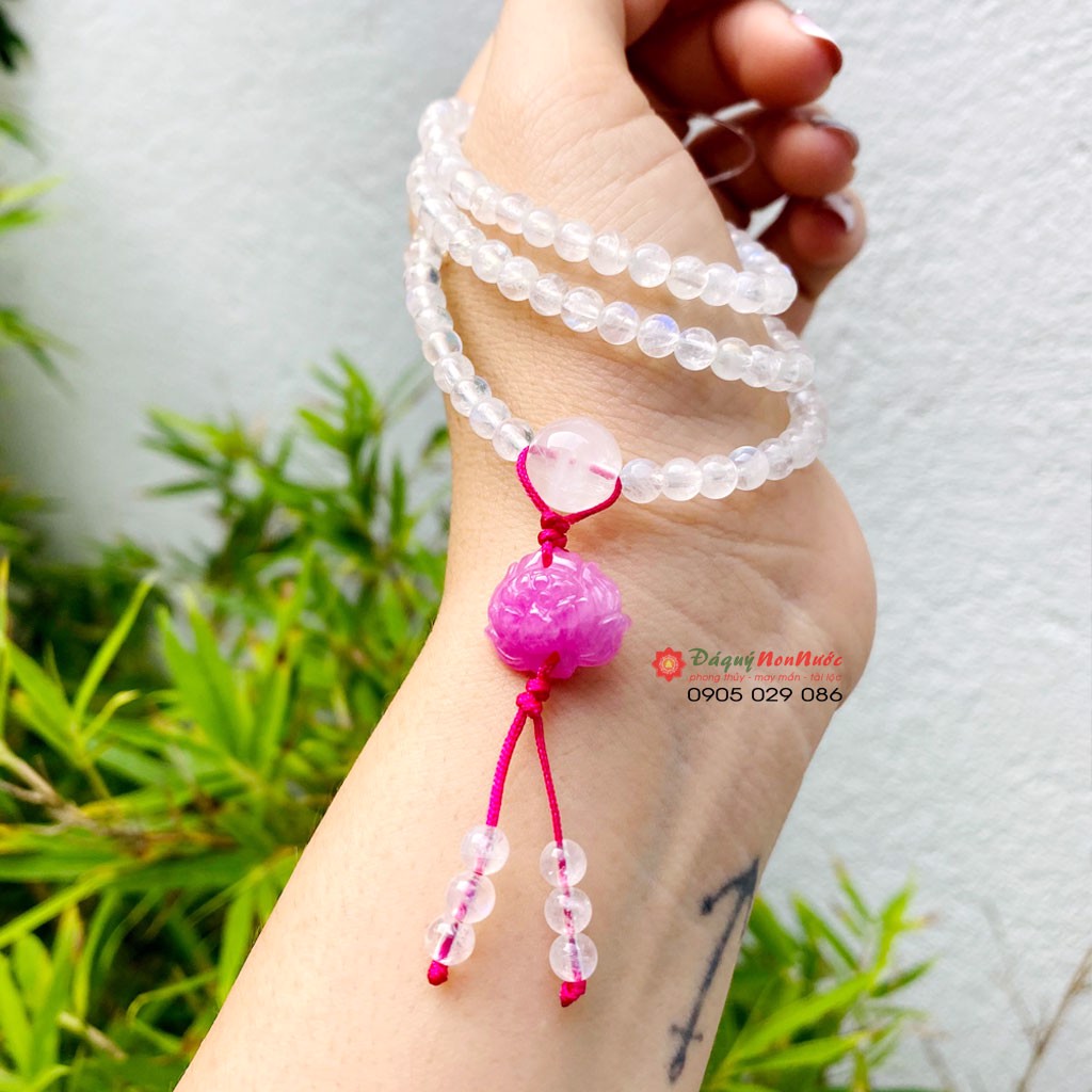 Chuỗi vòng tay Nữ đá mặt trăng Moonstone 4.5ly mix hoa sen đá Ruby