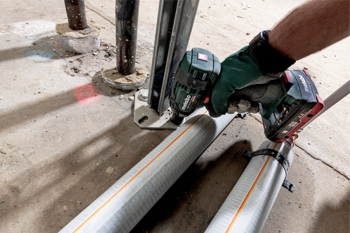 Máy Siết Bu Lông Bắt Vít Không Dây Metabo SSW 18 LTX 300 BL