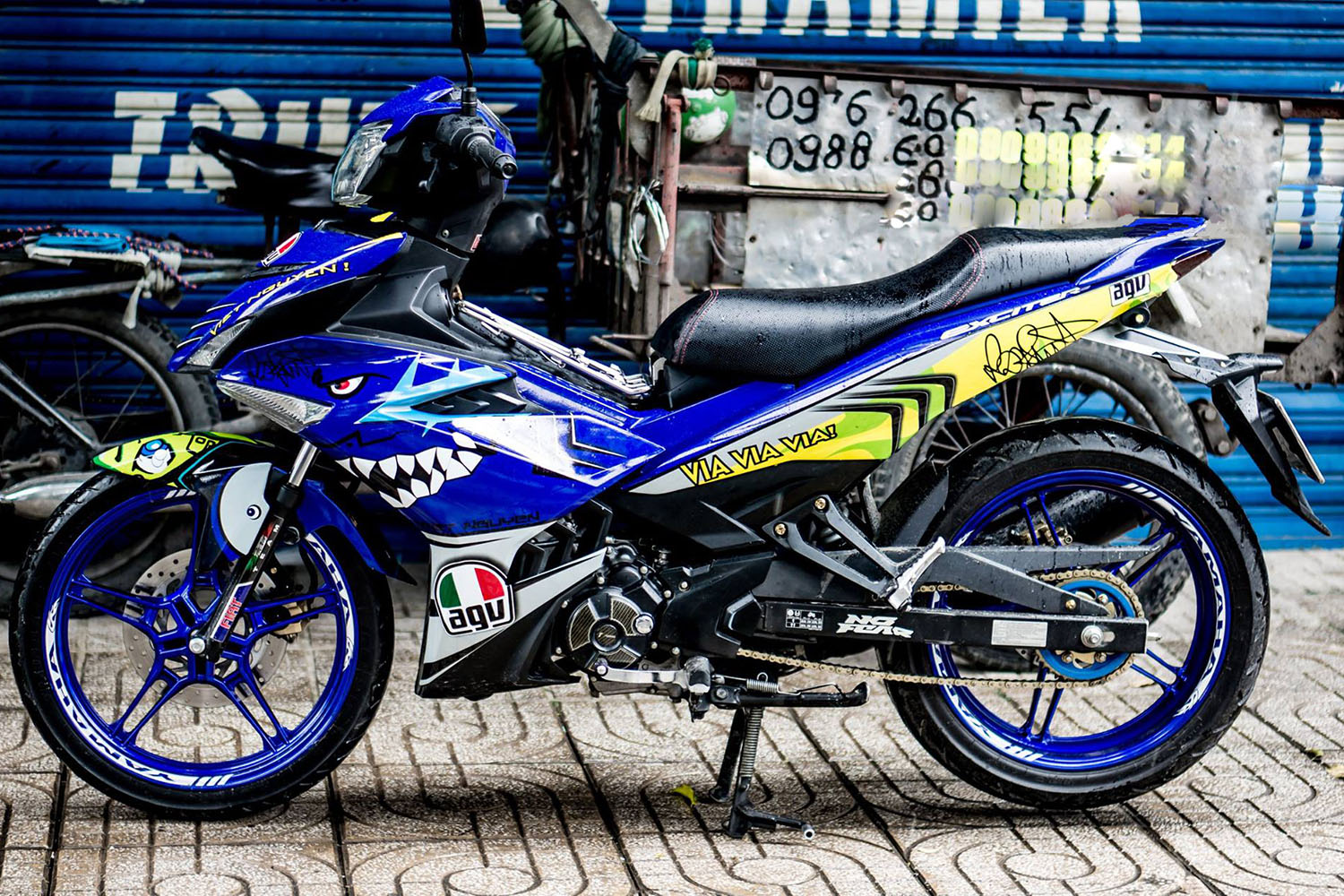 Tem trùm Exciter 150 Blue AGV Shark