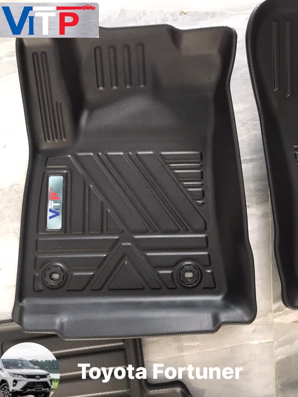 Thảm sàn ViTP Toyota Fortuner Nhựa Đúc Khuôn Cao Cấp
