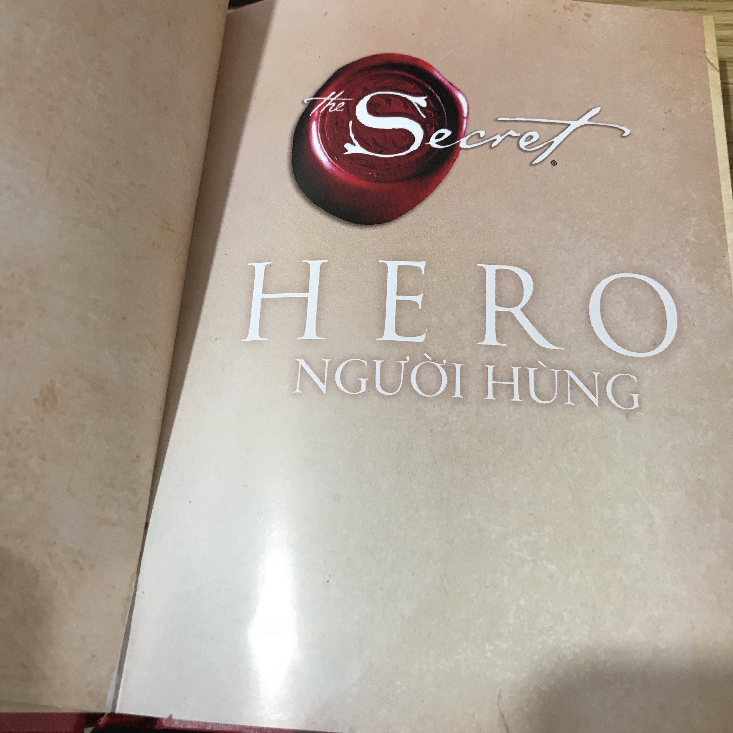 Combo 2 cuốn The Secret , Hero Người Hùng +The Magic Phép Màu