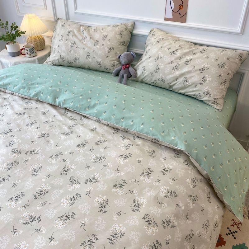 Bộ Chăn Ga Gối Cotton Poly 4 Món Hoa Nhí Vintage Xanh