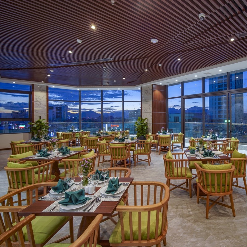 GIC Luxury Hotel & Spa 4* Đà Nẵng - Ngay Trung Tâm, Bữa Sáng, Hồ Bơi, Gần Cầu Sông Hàn, Chợ Hàn, Các Điểm Vui Chơi, Mua Sắm