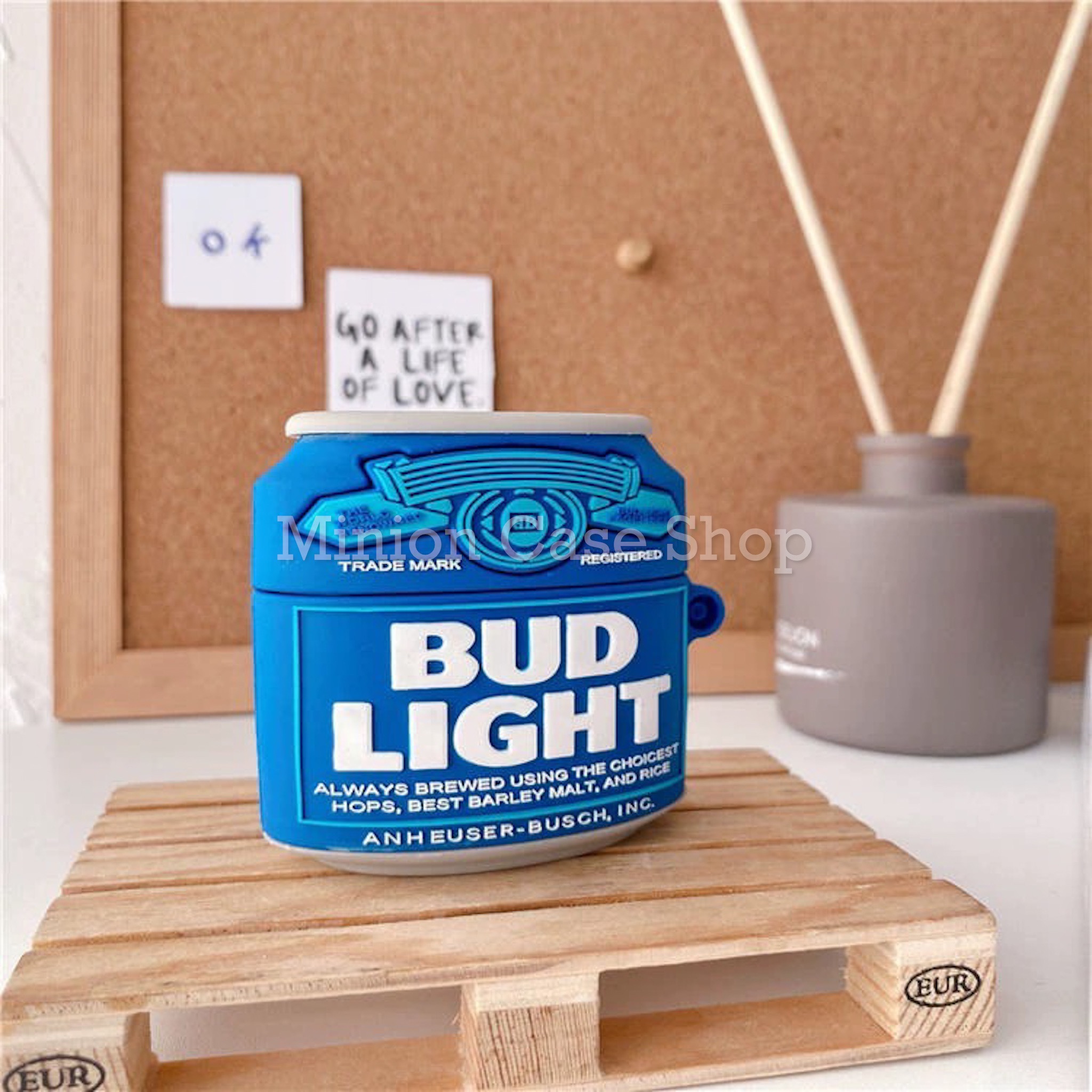 Case bảo vệ dành cho Airpods 1/2/3/Pro/Pro 2 hình lon budlight chất liệu silicon 3d cao cấp