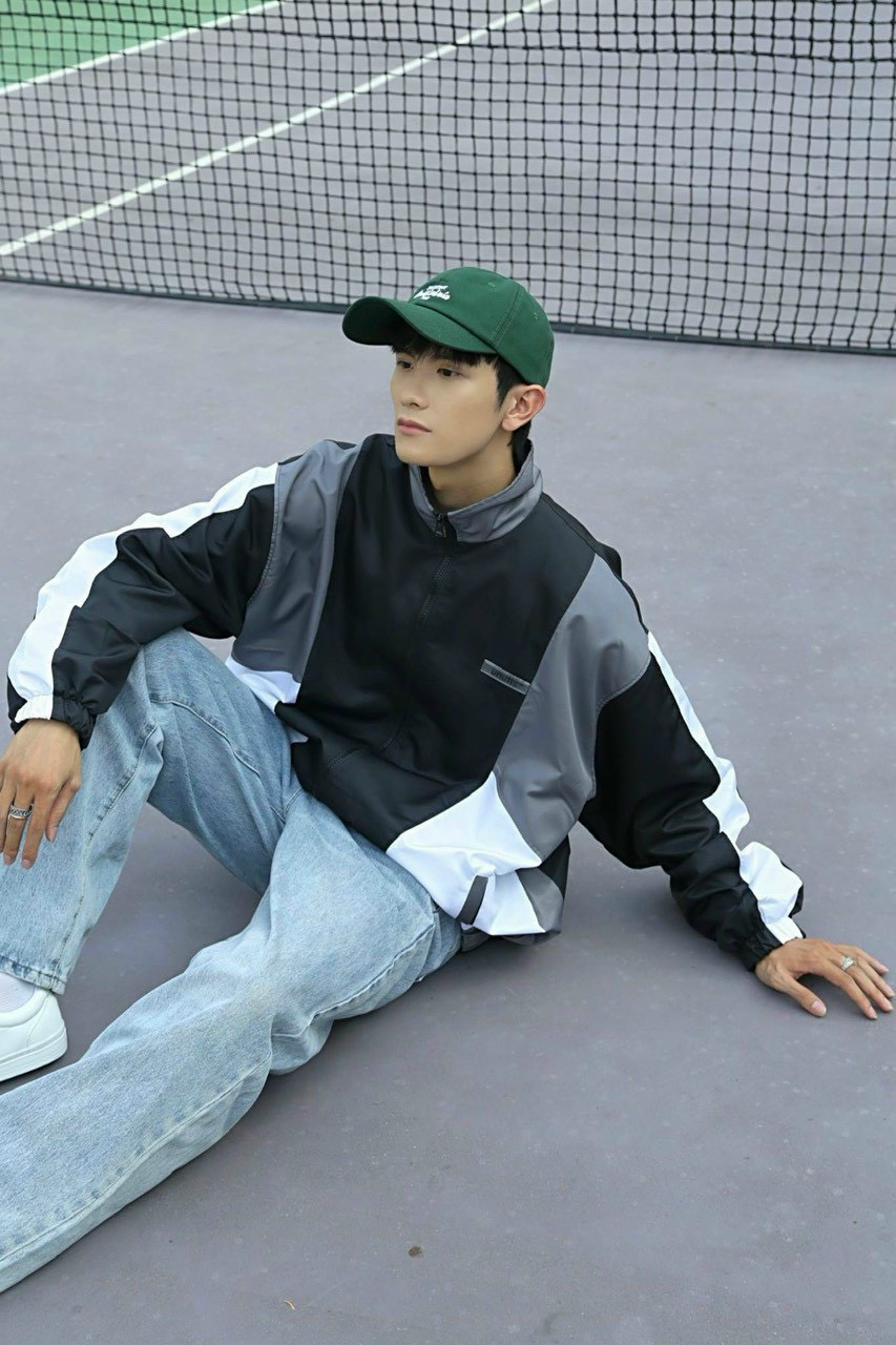 ÁO KHOÁC DÙ NAM NỮ VỚI HAI LỚP LOT DÙ SIÊU XỊN XÒ ĐƯỜNG MAY SẮC XẢO FORM RỘNG TÔN DÁNG, ÁO KHOÁC DÙ PHỐI 3 MÀU CẶP ĐÔI