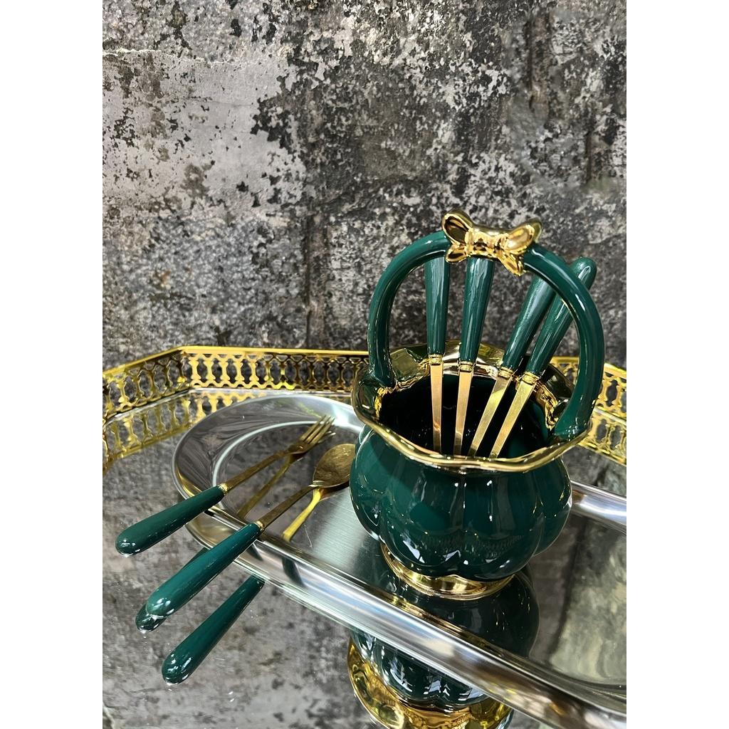 Hũ đựng thìa nĩa viền vàng chất liệu sứ | Lẵng sứ Trắng - Xanh Nơ viền vàng đựng thìa nĩa Decor hàng thủ công có sẵn