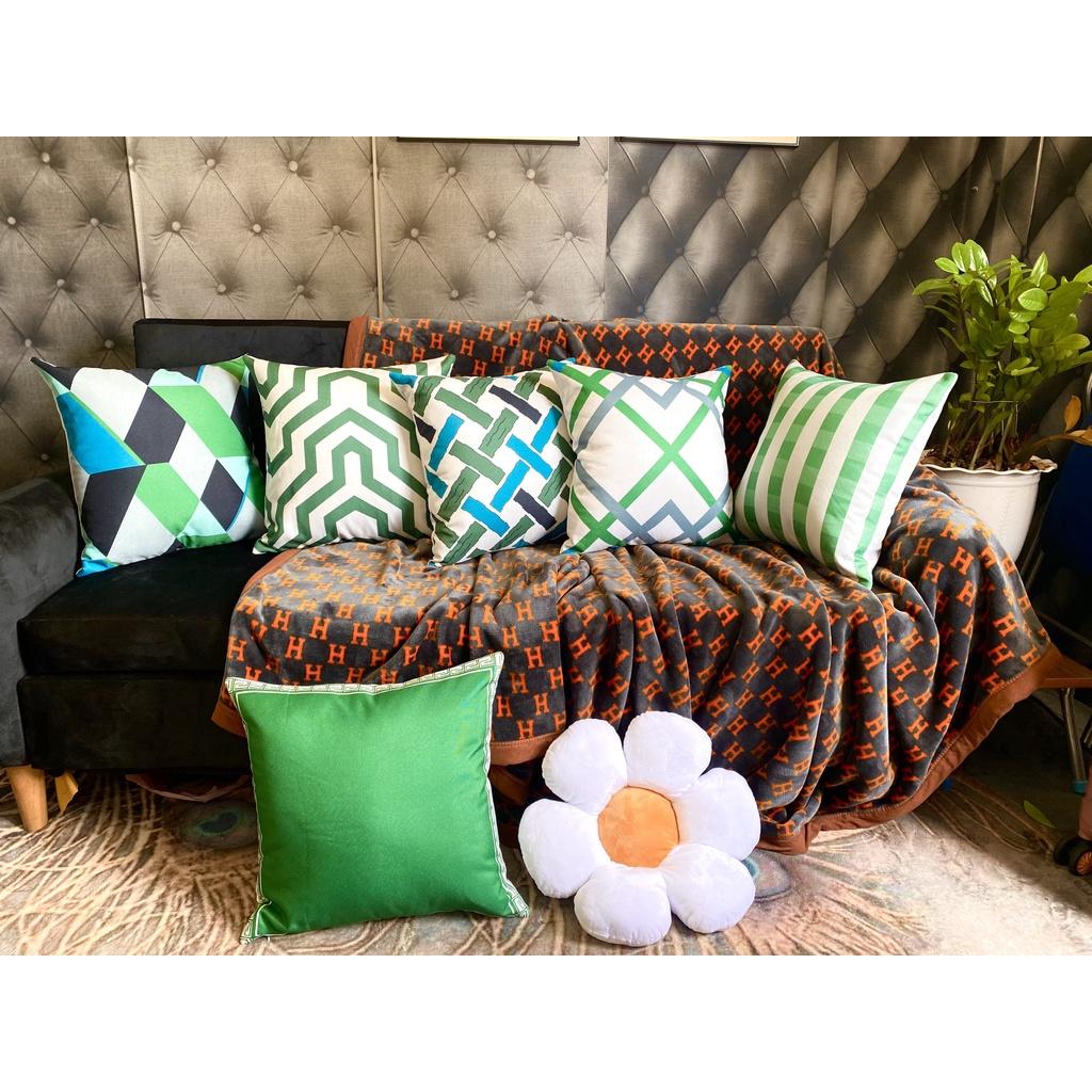 Gối Sofa Họa Tiết Sọc Xanh Hiện Đại - Gối Tựa Lưng Sofa Hình Lưới Phù Hợp Cho Phòng Khách - Chất Liệu Vải Bố- Kích Thước 45x45cm