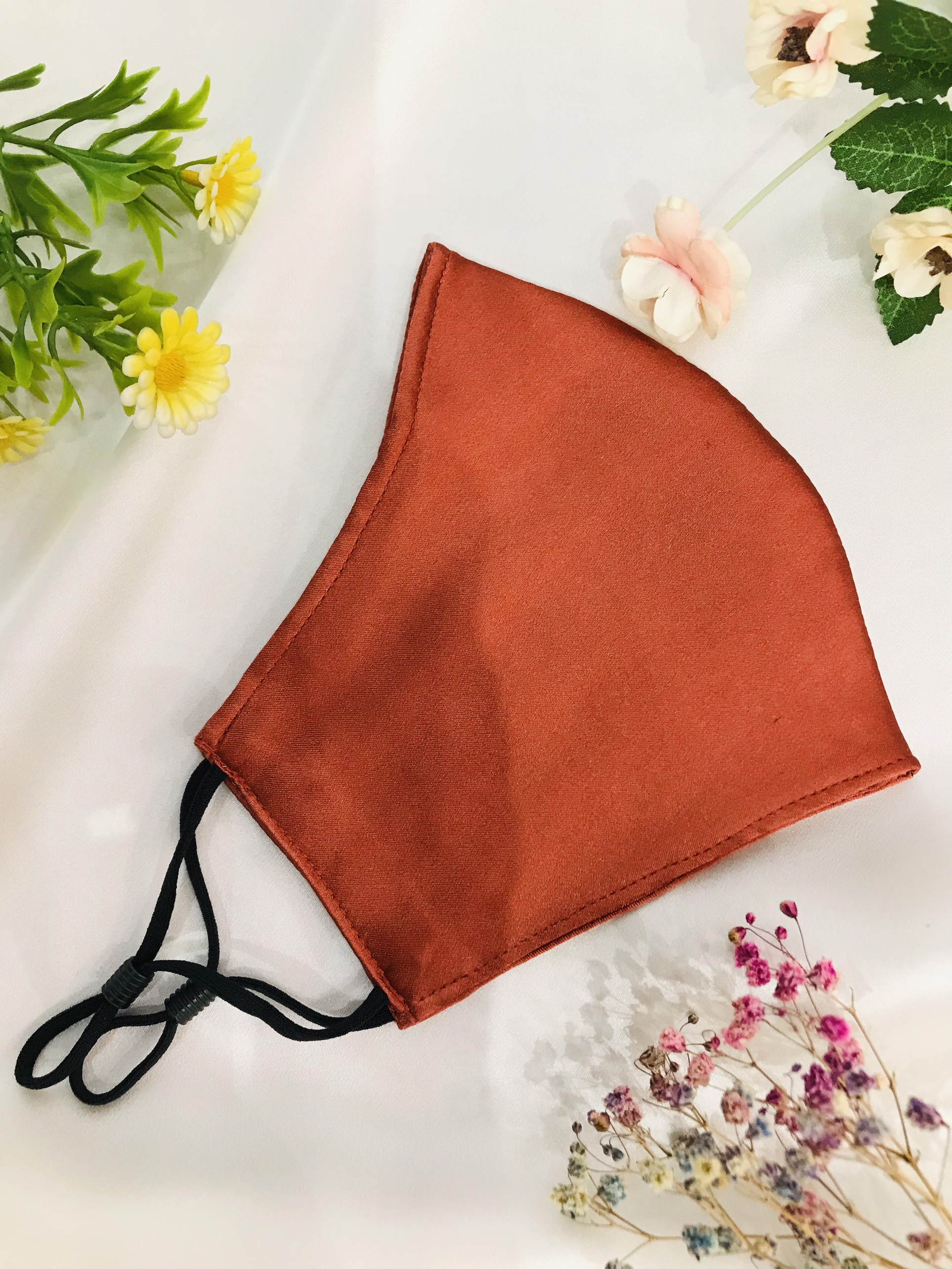 Mulberry silk facemask- Khẩu trang lụa tơ tằm tự nhiên 3 lớp unisex, gồm 2 lớp vải lụa tơ tằm + 01 lớp bông tơ tằm