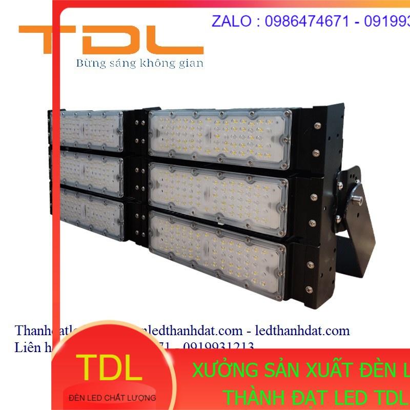 Đèn led sân tennis 300w