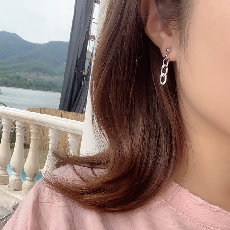 Khuyên tai nam xích dáng ngắn