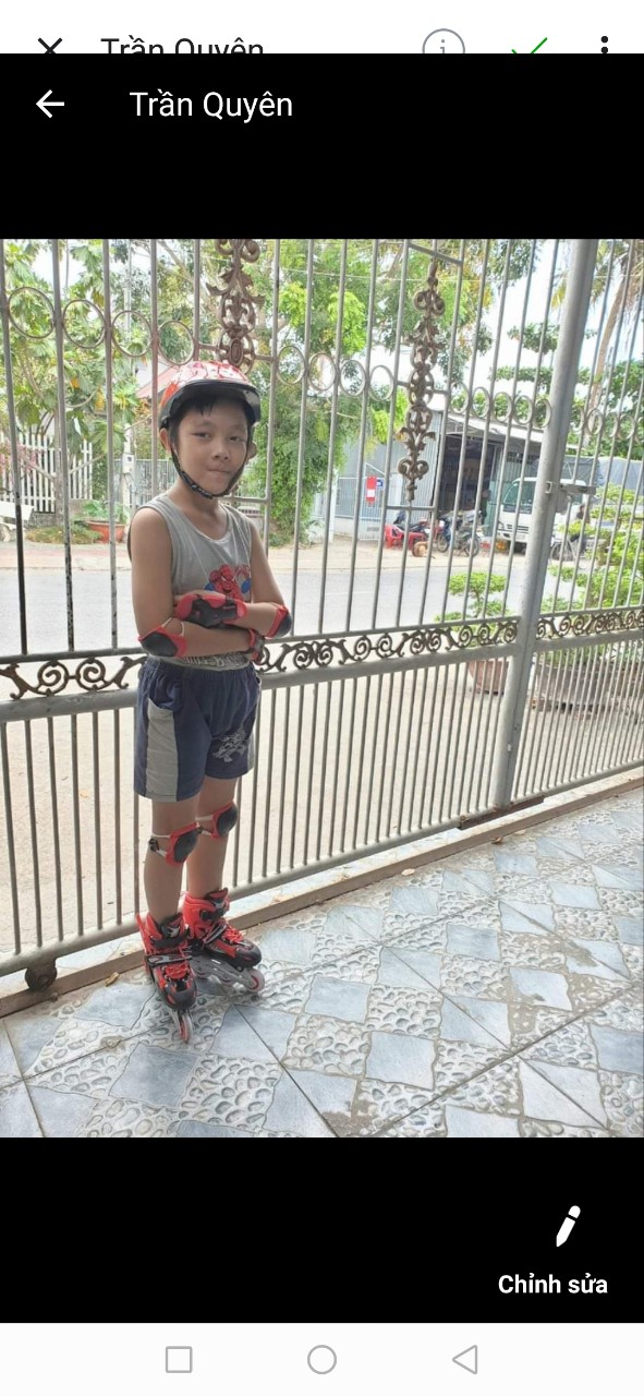 Combo Giày Patin, Giày Trượt Patin Trẻ Em Cao Cấp Bánh Phát Sáng Điều Chỉnh Được Nhiều Size Bao Gồm Đầy Đủ Bảo Hộ Chân Tay, Mũ , Túi Đựng Giày, Tool Tháo Lắp