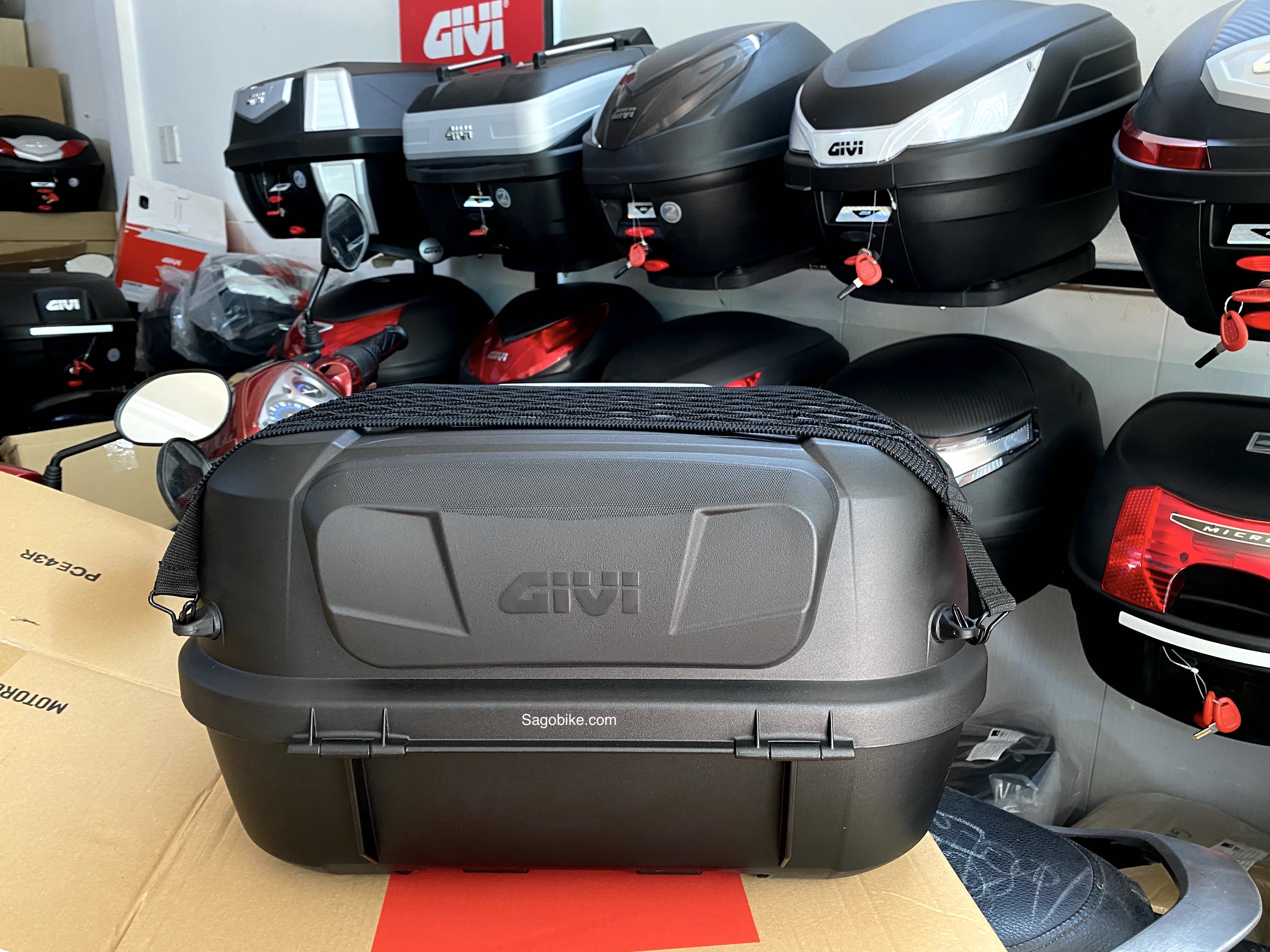 Thùng Givi E43NTL_ADV, thùng đủ phụ kiện (đế, lưới ràng, nút ràng, tựa lưng, đệm chống xốc)