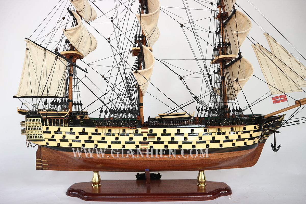 Mô hình Thuyền Cổ LÊ QUÝ ĐÔN