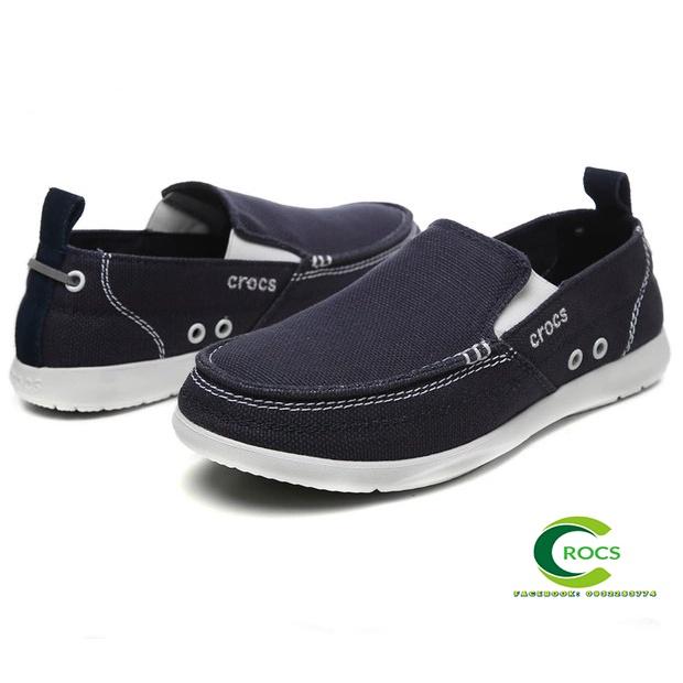 Giày vải đế nhựa chống hôi chân -Croslite-Walu-Accent cho nam màu màu navy