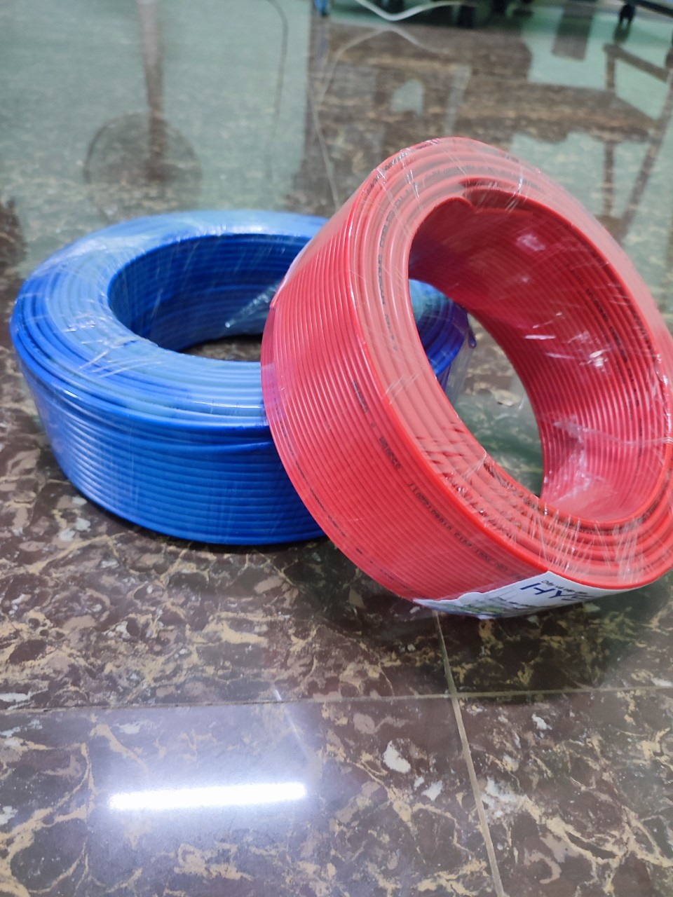 Sỉ 100 mét dây điện 1 x 0.5mm, dây điện 0.5mm,dây nhiều lõi giao màu ngẫu nhiên