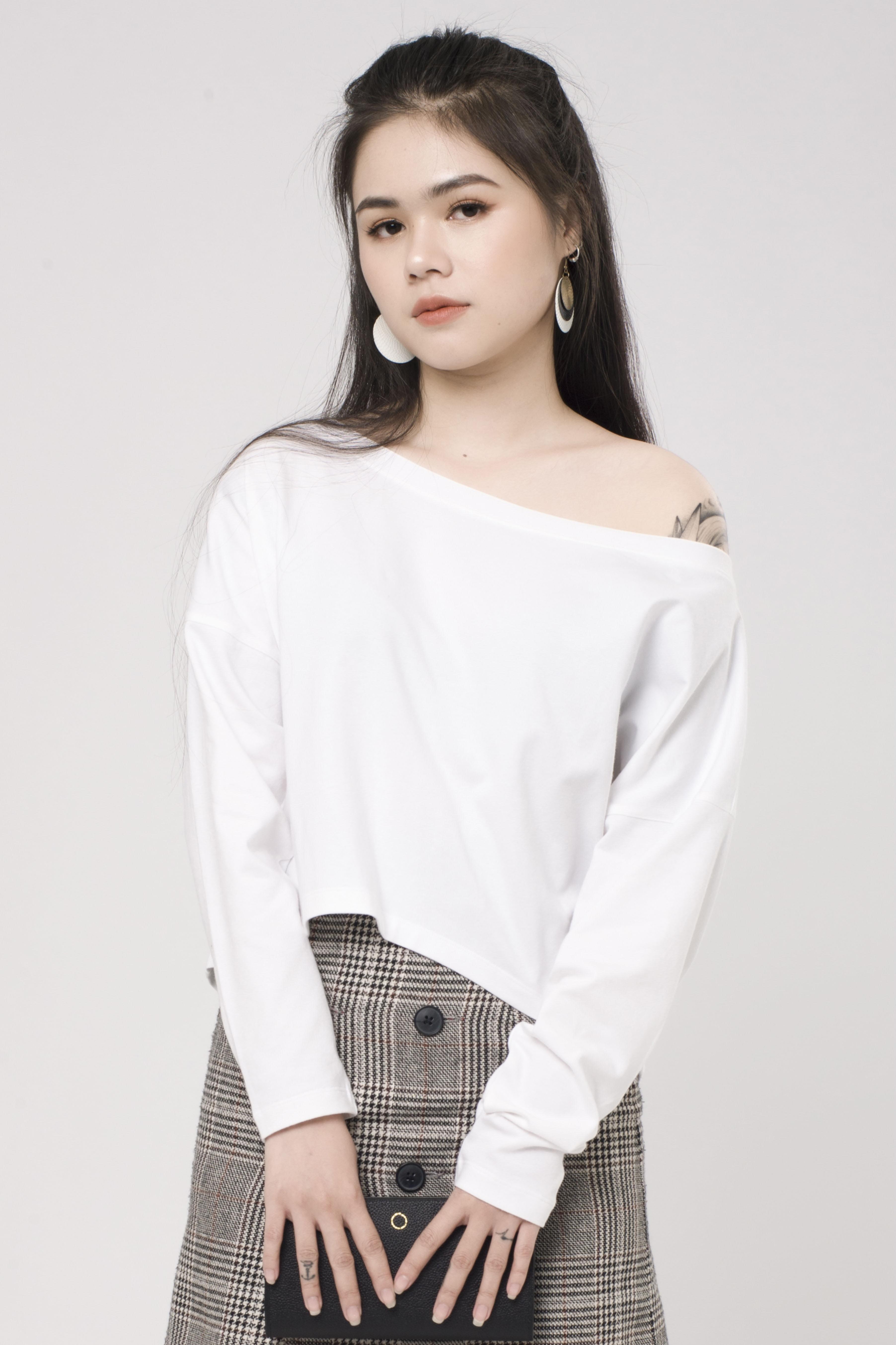 Croptop Lệch Vai - Năm Lệch