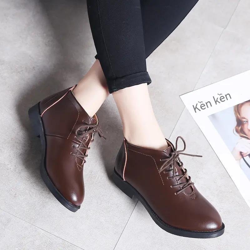 Giày nữ phong cách mới nhất giày thể thao cỡ lớn giảm giá mới nhất giày nữ cỡ lớn chống mài mòn giày lưới màu đỏ