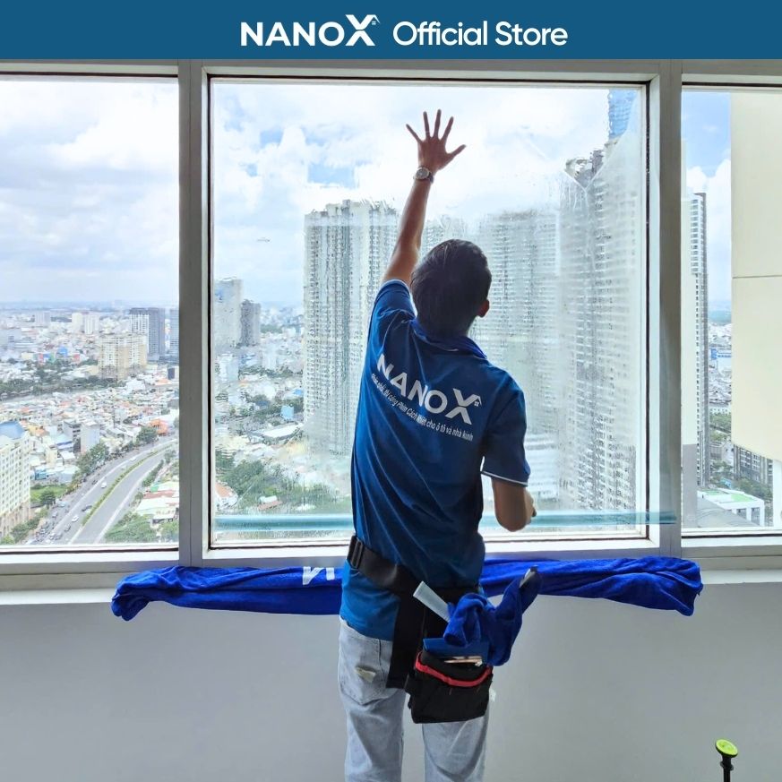 Phim cách nhiệt cao cấp NanoX U70 chống nắng &amp; chống tia UV chuyên sâu cho nhà kính