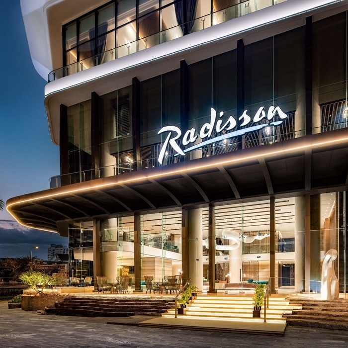 Radisson Hotel 5* Đà Nẵng - Đối Diện Biển, Buffet Sáng, Hồ Bơi Vô Cực, Vị Trí Đẹp, Khách Sạn Mới