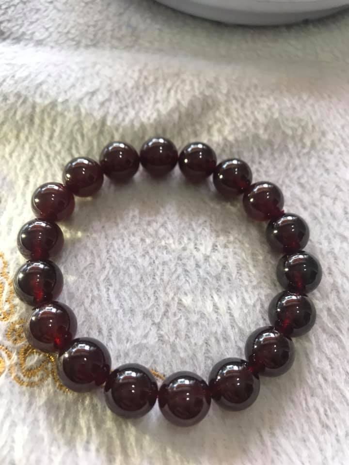 Vòng tay phong thủy đá Granet Size Vòng 11mm Màu đỏ Đậm tự nhiên bóng đẹp sang Hợp Nữ mệnh Hoả Thổ ạ