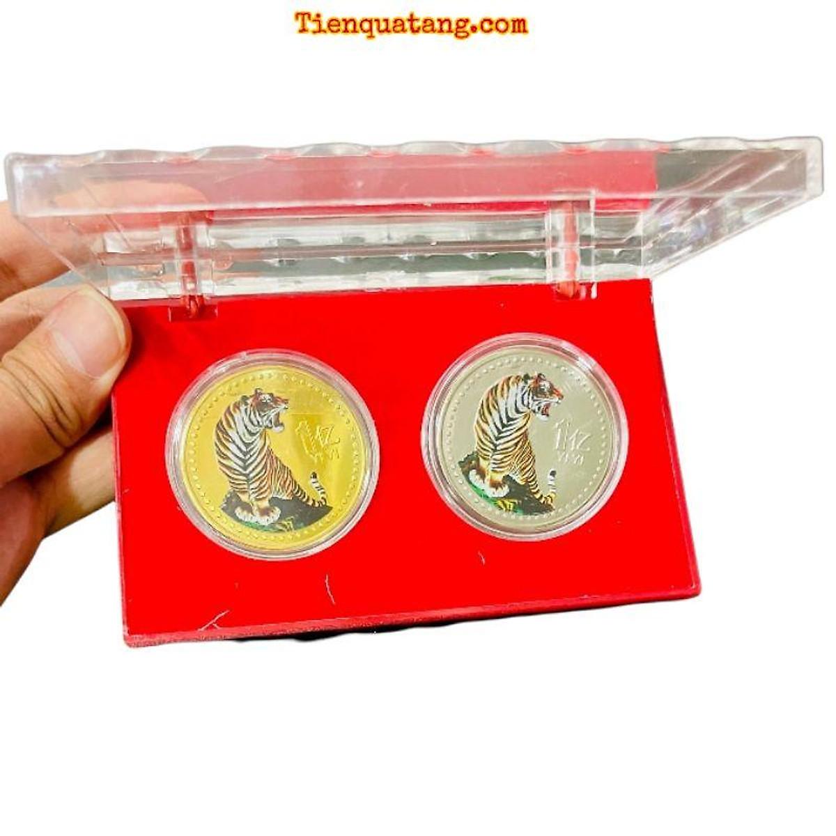 Cặp Tiền Xu Con Cọp Mạ Vàng Bạc Lưu Niệm Của Đài Loan - Quà Tặng Phong Thủy 2022