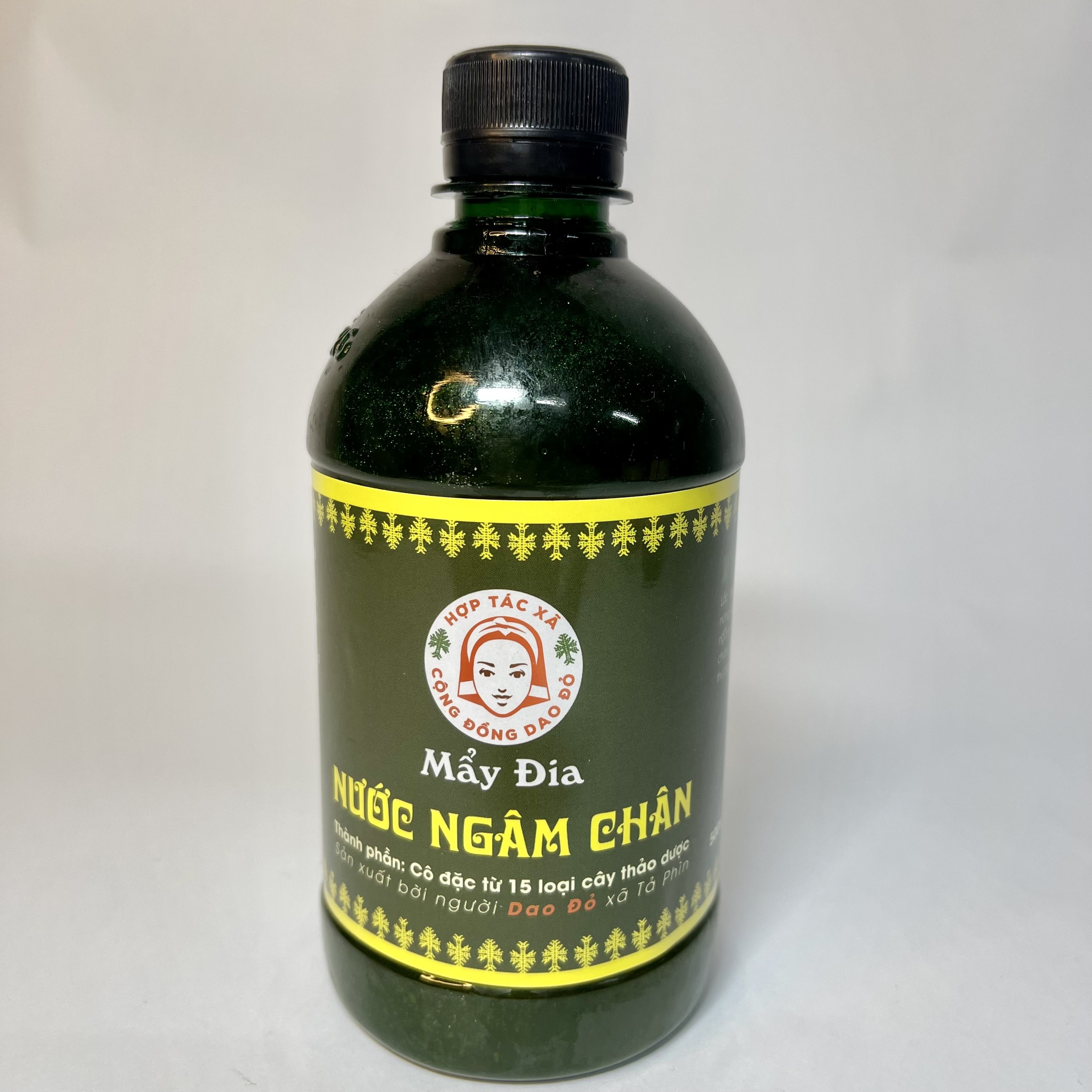 Nước ngâm chân Dao Đỏ