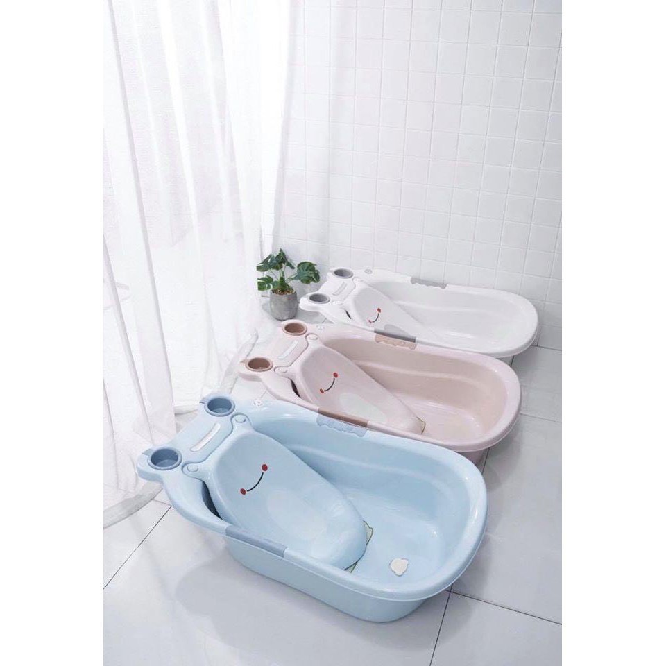 Chậu tắm cho bé hình ếch dễ thương, có chỗ để dầu gội, sữa tắm, kích thước 87*51*24cm