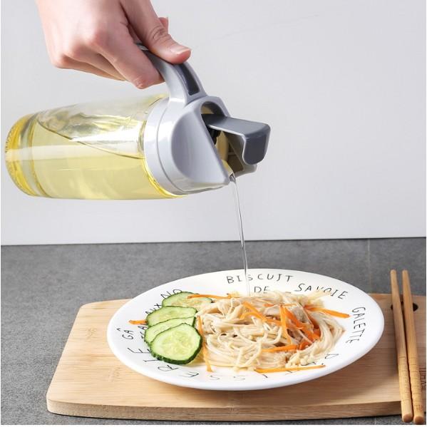 Bình Đựng Dầu Ăn, Nước Mắm, Xì Dầu Cao Cấp Tự Động Mở Nắp Khi Rót 600ml