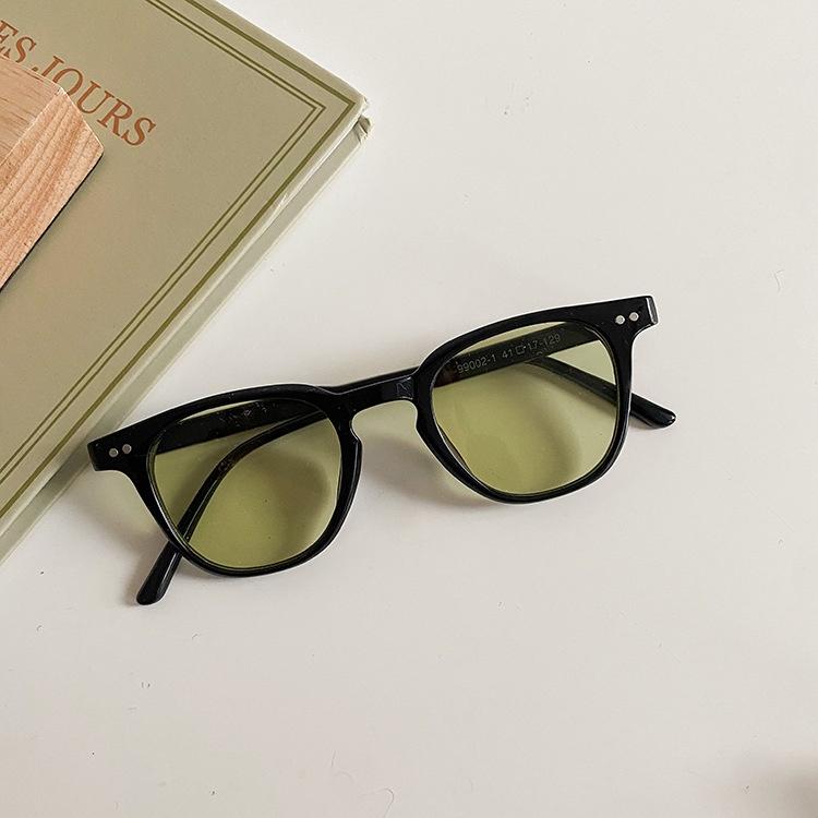 Kính râm mắt mèo gọng vuông bầu chống tia UV 400 cho bé K912