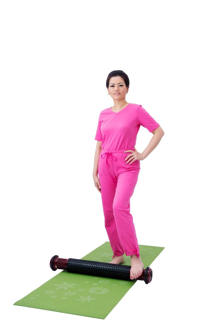 Con lăn cột sống Doctor100 tiêu chuẩn ( không nhiệt) kèm túi da đựng . Con lăn massage toàn thân