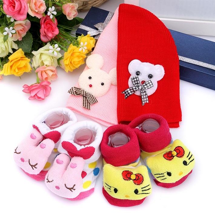 combo 2 Nón Len + 2 Vớ 3D Cực Cute chống trượt chống mồ hôi trộm giữ ấm cho em bé trai gái từ 0 - 12 tháng tuổi