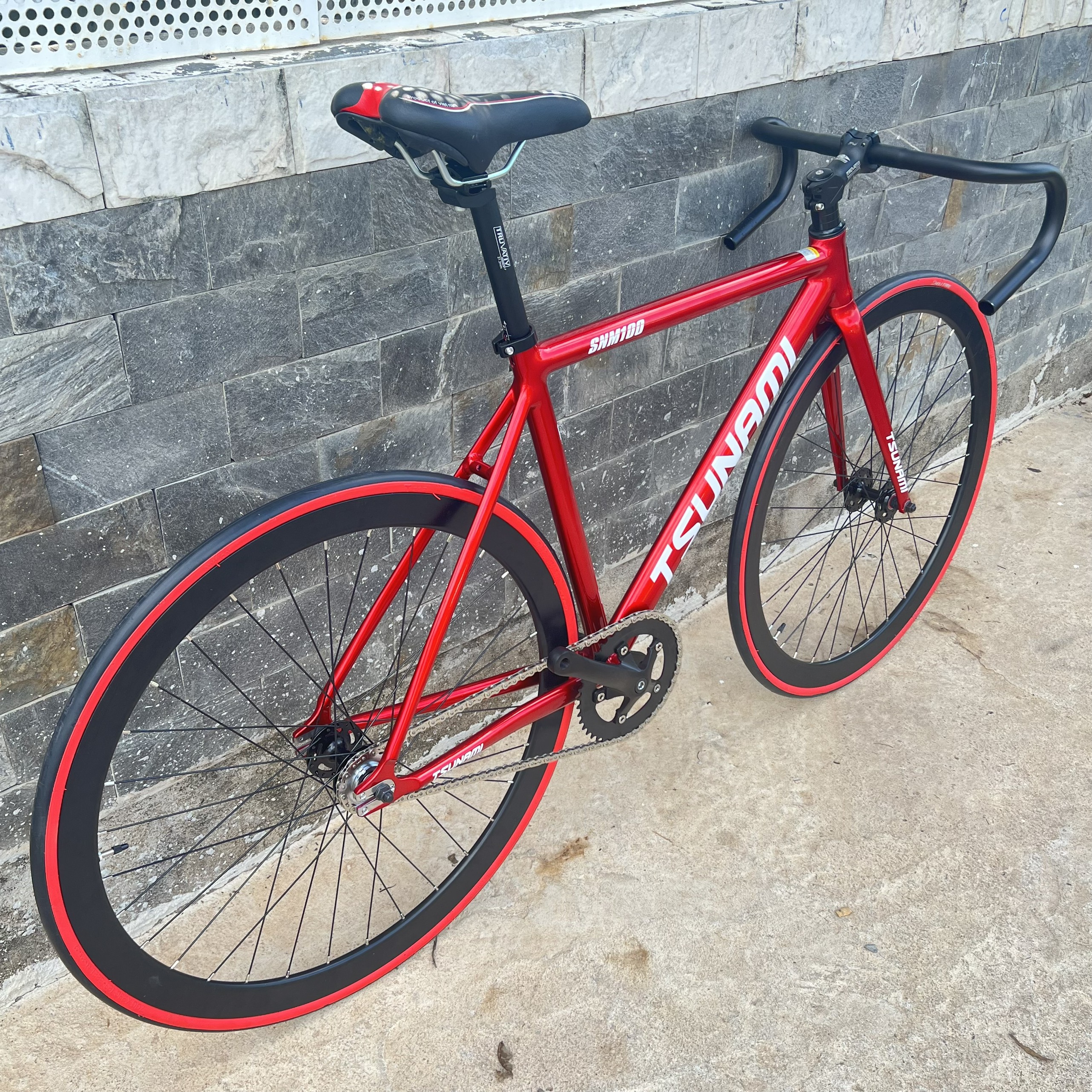 Xe đạp fixed gear TSUNAMI SNM100 cơ bản - Màu đỏ