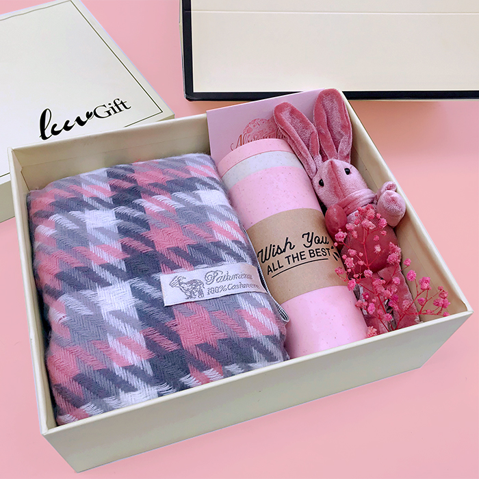 Quà tặng LuvGift Pretty Pink - Bộ quà tặng dành cho bạn gái