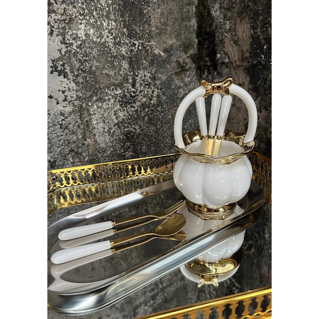 Hũ đựng thìa nĩa viền vàng chất liệu sứ | Lẵng sứ Trắng - Xanh Nơ viền vàng đựng thìa nĩa Decor hàng thủ công có sẵn