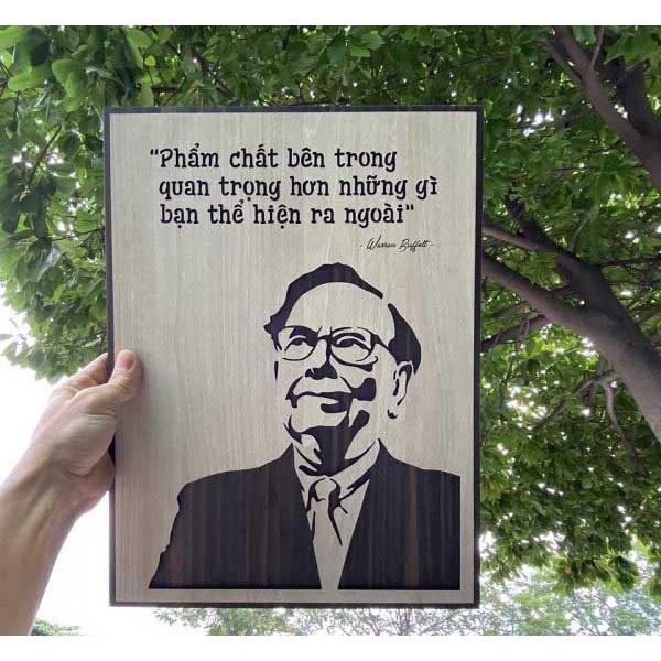 Tranh gỗ decor truyền cảm hứng"Warren Buffett - Phẩm chất bên trong quan trọng hơn những gì bạn thể hiện ra ngoài"