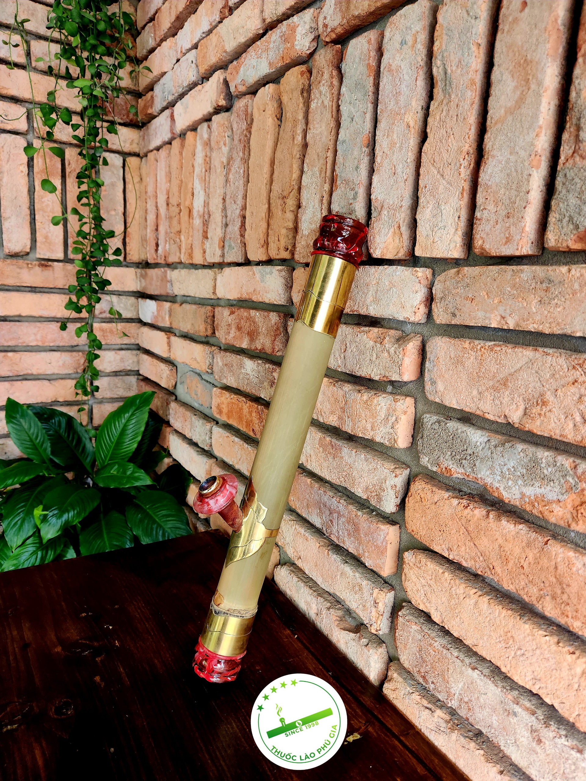 Điếu cày mini du lịch nứa rút bọc đồng 2 lớp - Tặng kèm 1 gói thuốc đồng tôm mộc loại đậm say hảo hạng